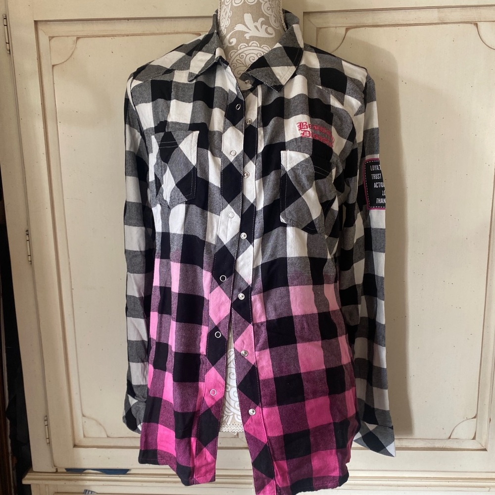 COPY - Beautiful Disaster black/white/pink flannel